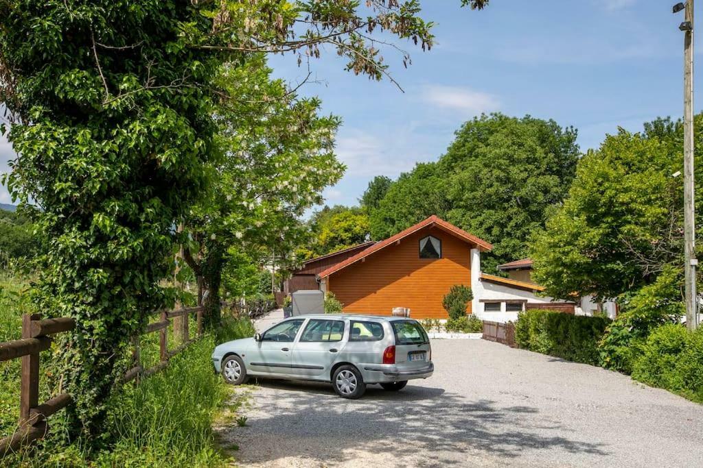 Domaine Des Ecuries - Appartements Meubles A Talloires Exteriör bild